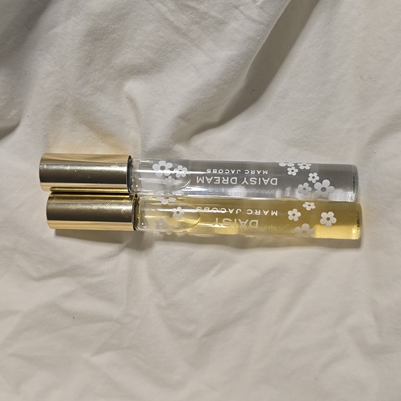 Marc Jacobs Daisy Dream Eau de Toilette plus purse size perfumes - Picture 3 of 4